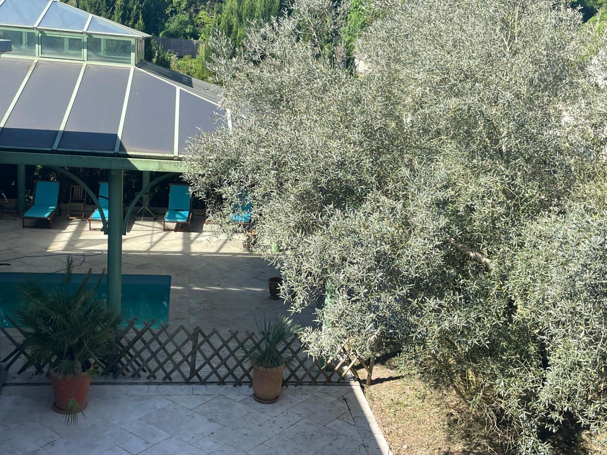 VILLA SPA PERRET-4 Étoiles-PARC de 3 Ha au pied du PARC NATUREL DU VEXIN NORMAND-Châteaux -Nature-Ballades-VTT-Cheval-Golf-À 5 Mn de GIVERNY-Jardins de MONET-Musée IMPRESSIONNISTE-Pour 2 Nuitées SAUNA ou JACUZZI offert en Hiver ou PISCINE en Été ou H Sainte-Genevieve-les-Gasny Esterno foto